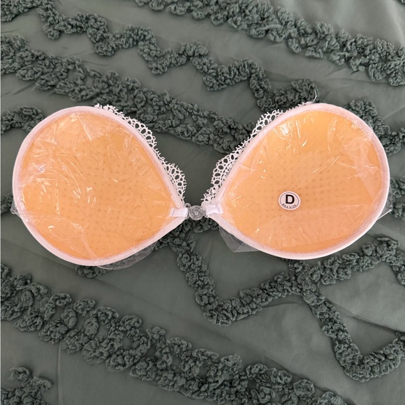 NEW - Sticky Backless Strapless Bra - Picture 2 of 2